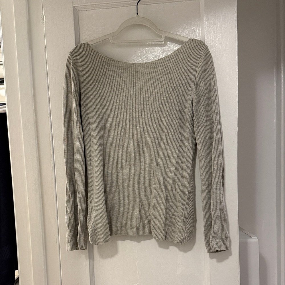 Aritzia Babaton - Gray Fitted, Ribbed Women's Light Wool Sweater